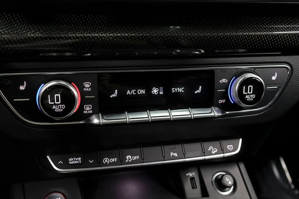 2022 Audi FY SQ5 - Image 19 of 20