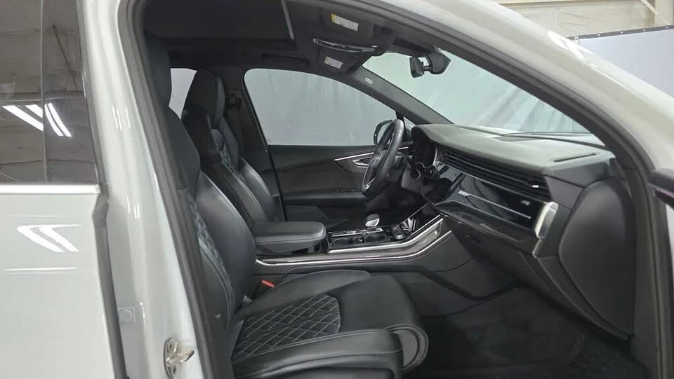 2022 Audi SQ7 - Image 9 of 18
