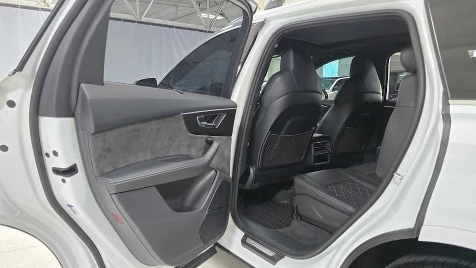 2022 Audi SQ7 - Image 14 of 18