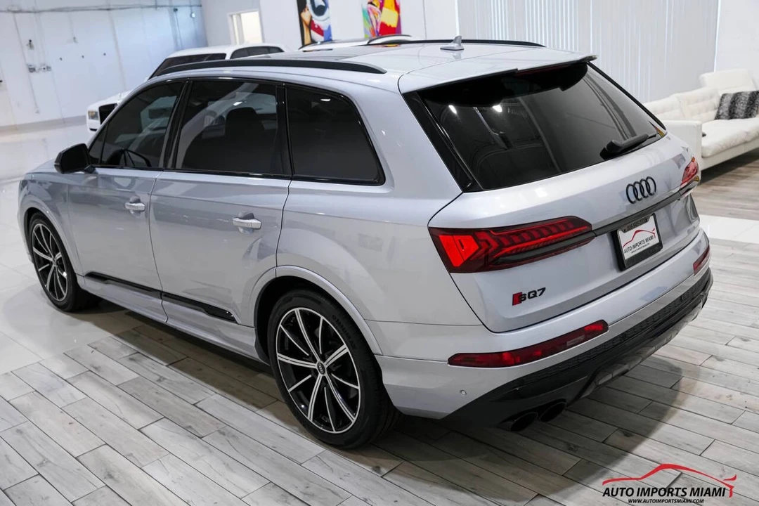 2022 Audi SQ7 - Image 18 of 21