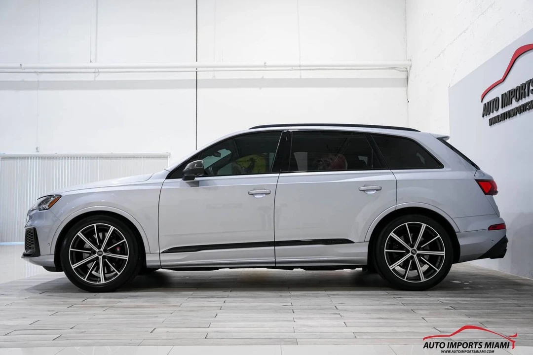 2022 Audi SQ7 - Image 14 of 21