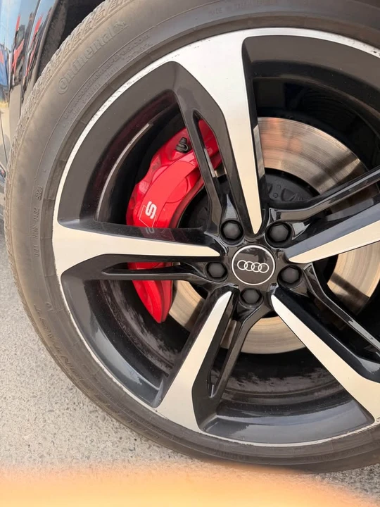 2022 Audi SQ7 - Image 2 of 9