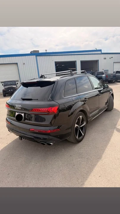 2022 Audi SQ7 - Image 9 of 9