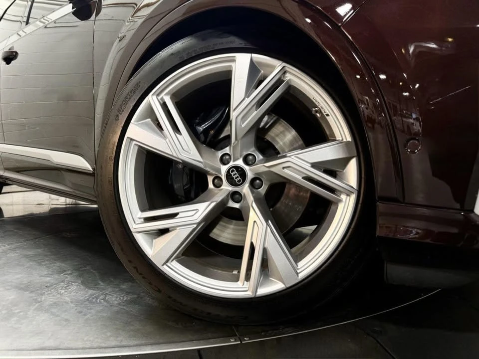2022 Audi SQ7 - Image 11 of 20
