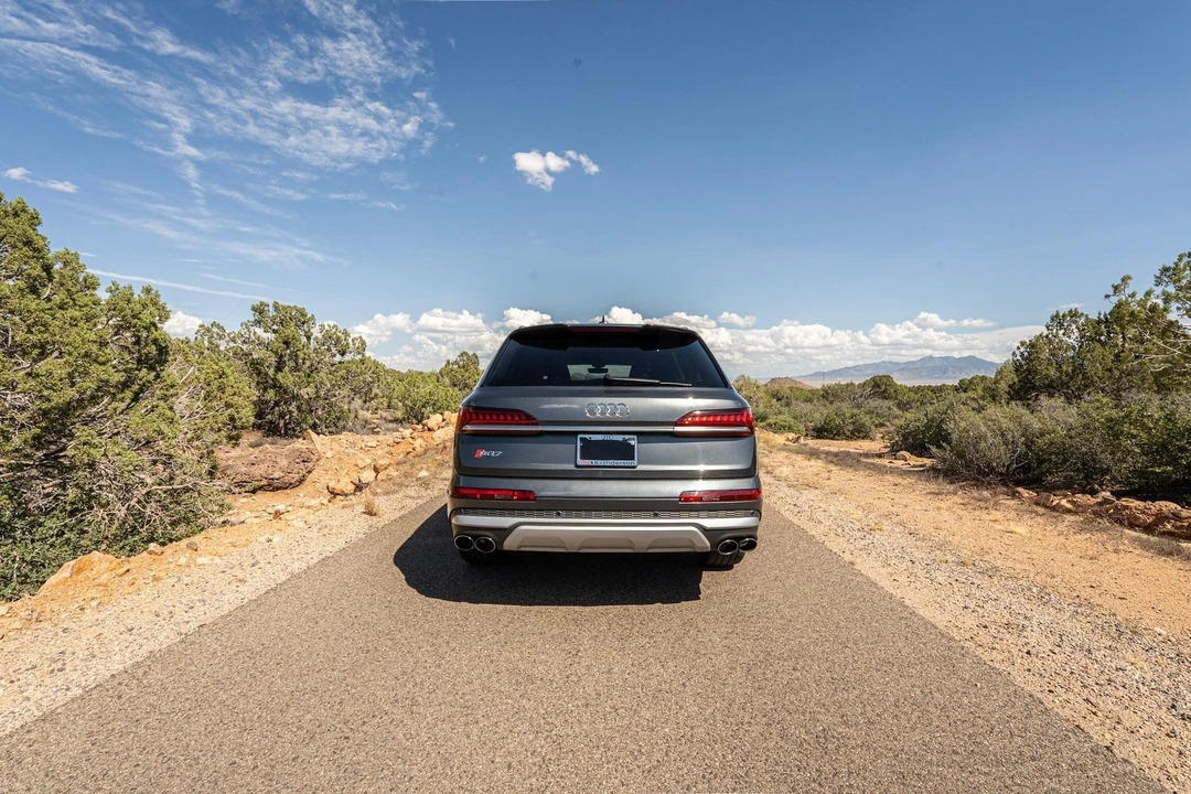 2022 Audi SQ7 - Image 9 of 31