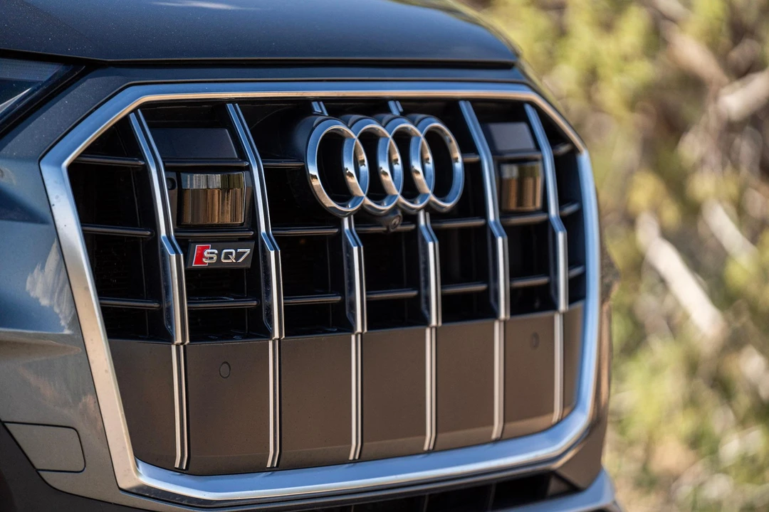 2022 Audi SQ7 - Image 14 of 31