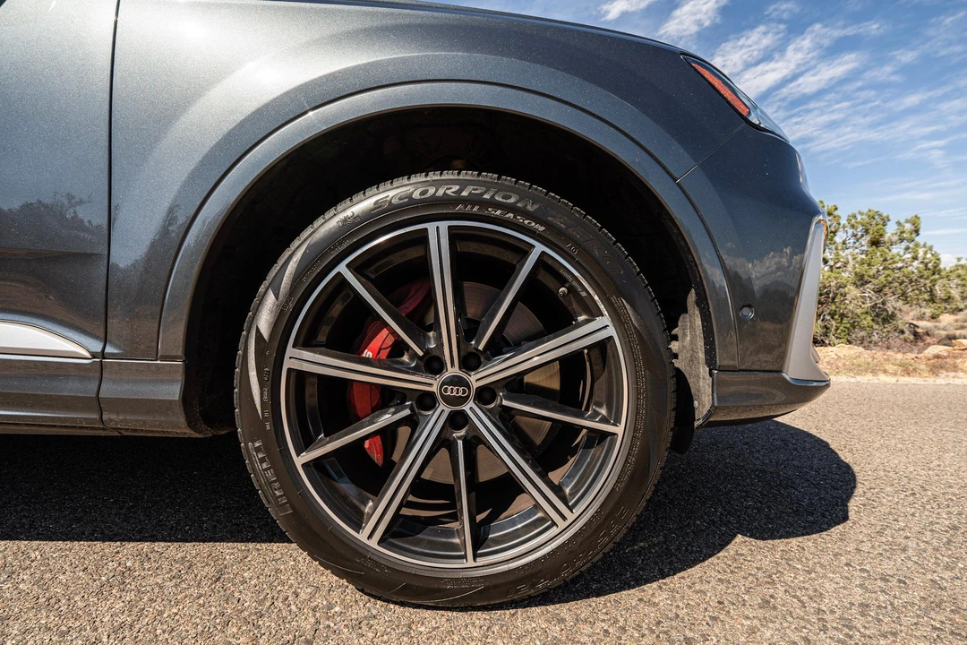 2022 Audi SQ7 - Image 25 of 31