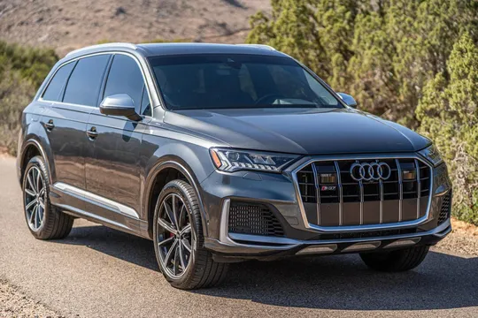 2022 Audi SQ7 Premium Plus