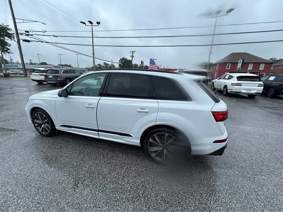 2022 Audi SQ7 - Image 7 of 10