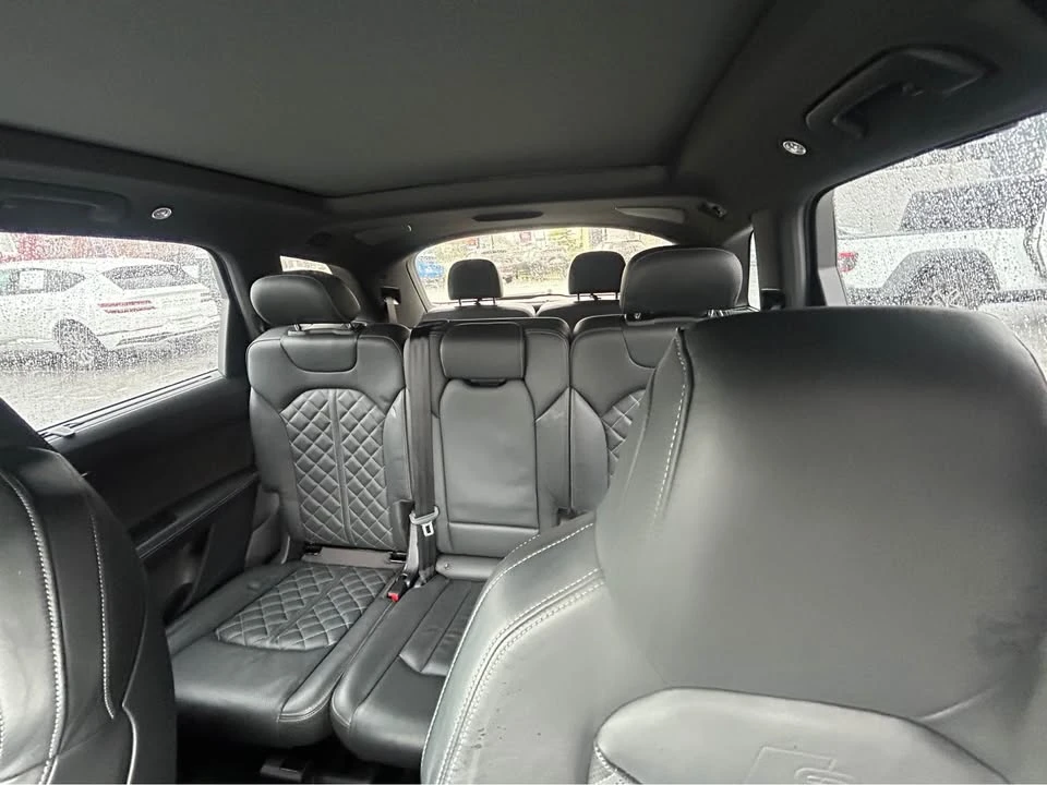 2022 Audi SQ7 - Image 3 of 10