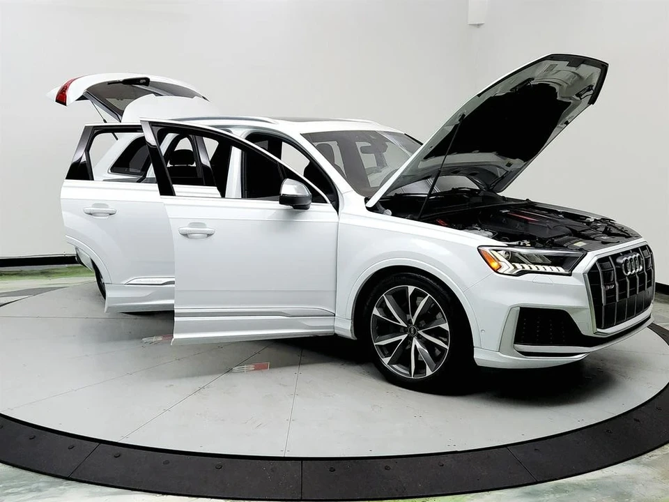 2022 Audi SQ7 - Image 10 of 21
