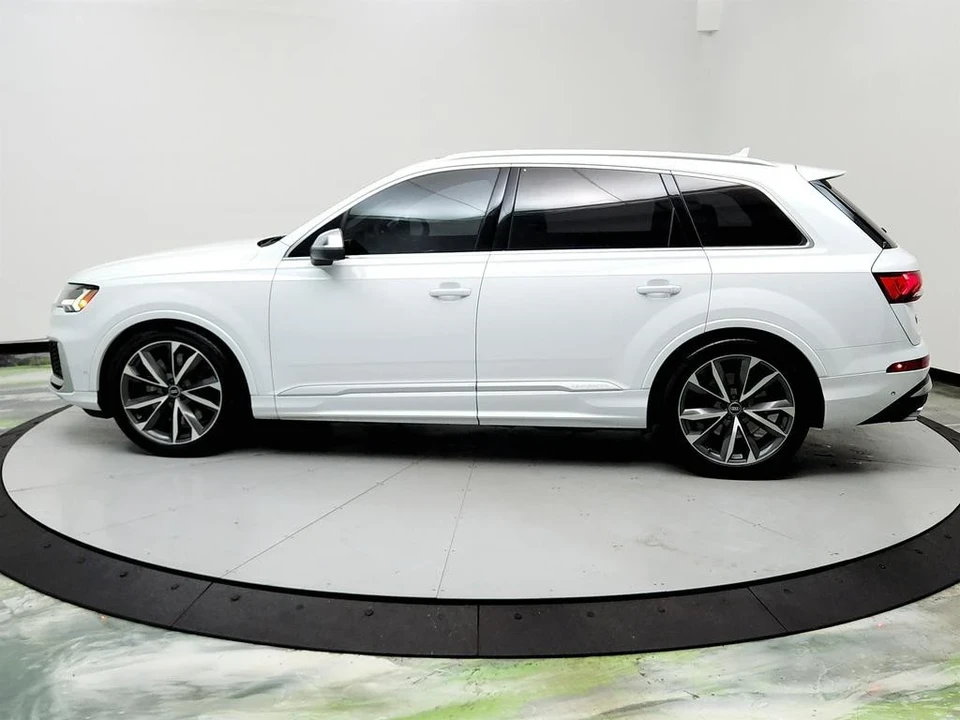 2022 Audi SQ7 - Image 8 of 21