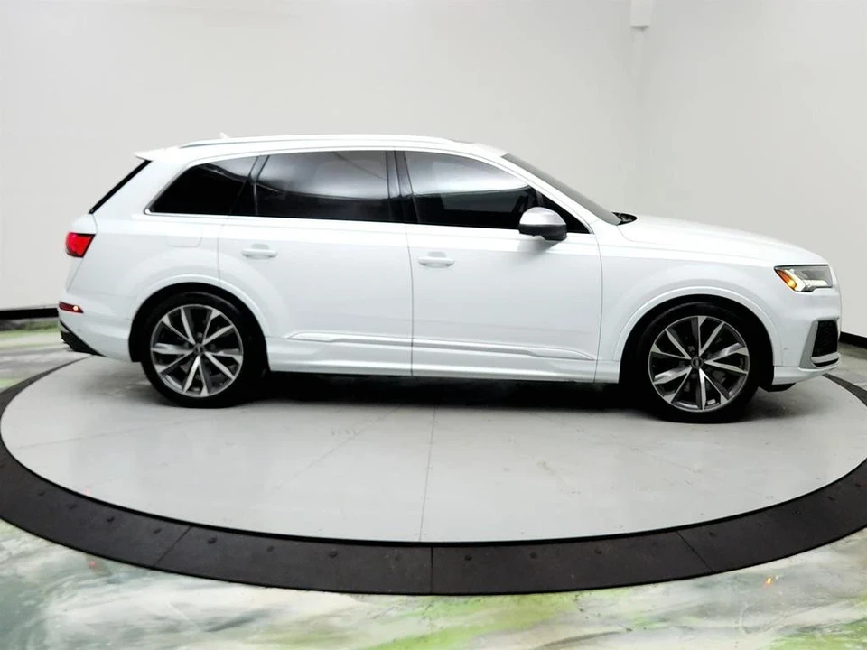 2022 Audi SQ7 - Image 4 of 21