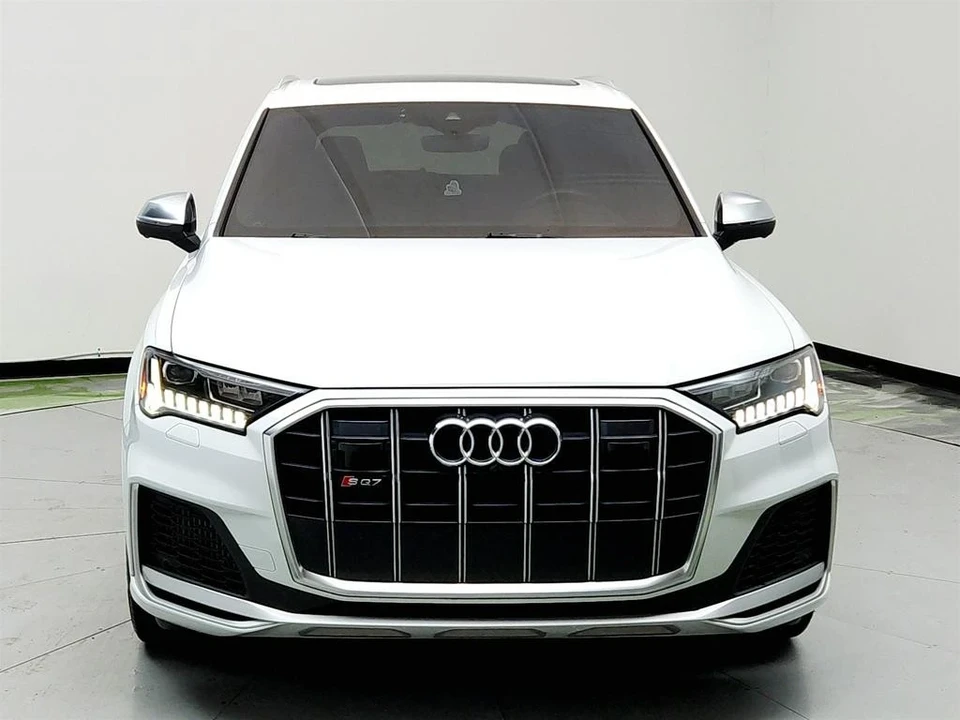 2022 Audi SQ7 - Image 2 of 21