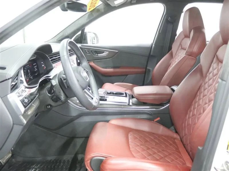 2022 Audi SQ7 - Image 10 of 12
