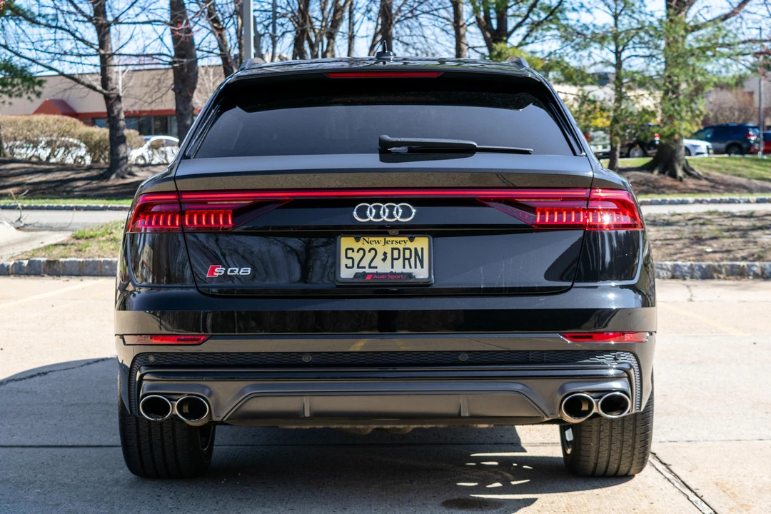 2022 Audi SQ8 - Image 9 of 31