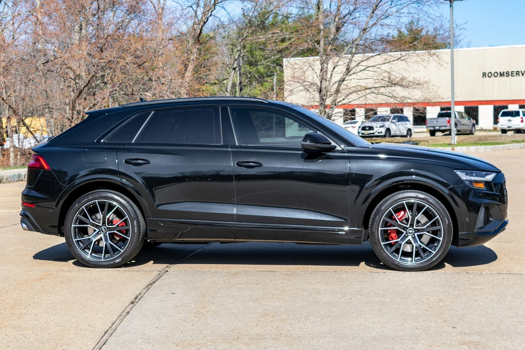 2022 Audi SQ8 - Image 3 of 31