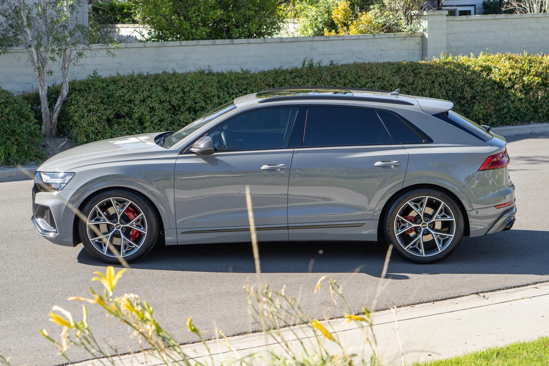 2022 Audi SQ8 - Image 6 of 31