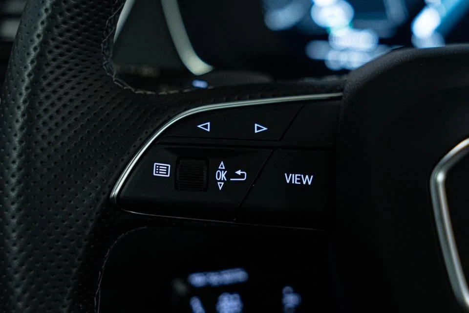 2022 Audi FY SQ5 - Image 14 of 20