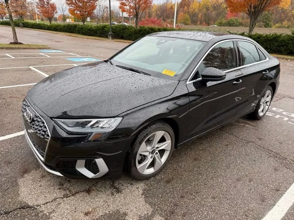 2022 Audi 8Y A3 - Image 3 of 6