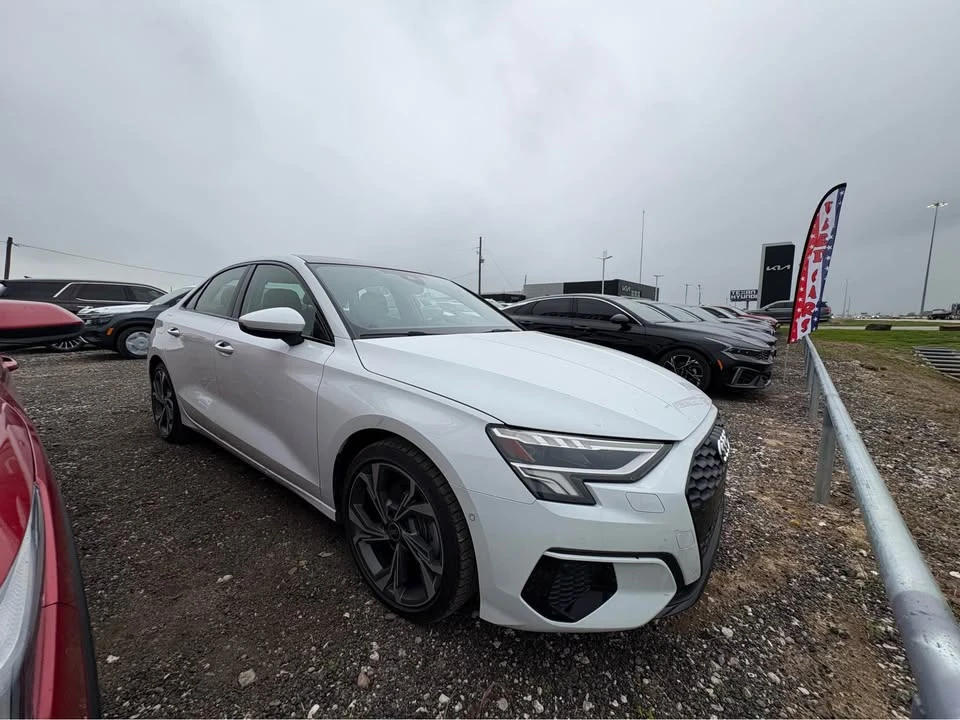 2022 Audi 8Y A3 - Image 3 of 7
