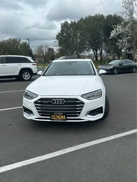 2022 Audi A4 2.0T Quattro