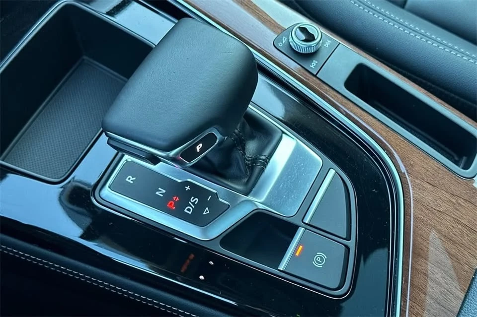 2022 Audi B9 A4 - Image 15 of 18