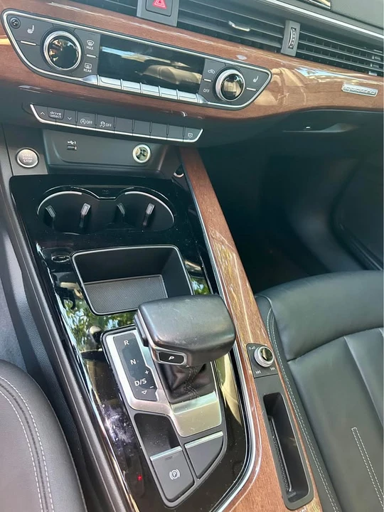 2022 Audi B9 A4 - Image 9 of 10