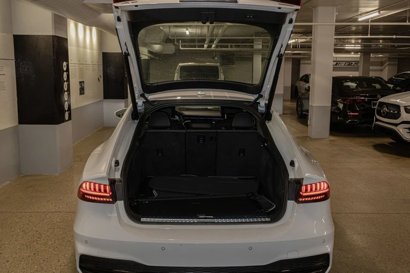 2022 Audi C8 A7 - Image 17 of 20