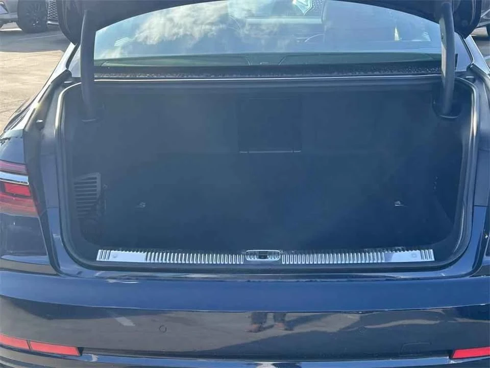2022 Audi D5 A8 - Image 9 of 18