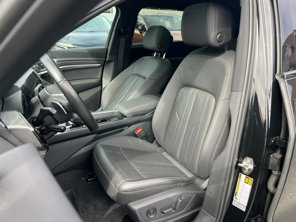 2022 Audi e-tron - Image 10 of 19