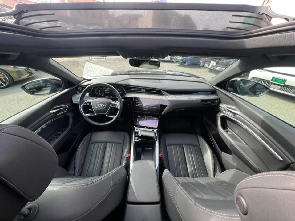 2022 Audi e-tron - Image 14 of 19