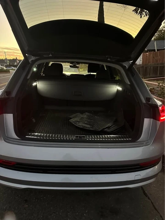 2022 Audi e-tron - Image 5 of 8
