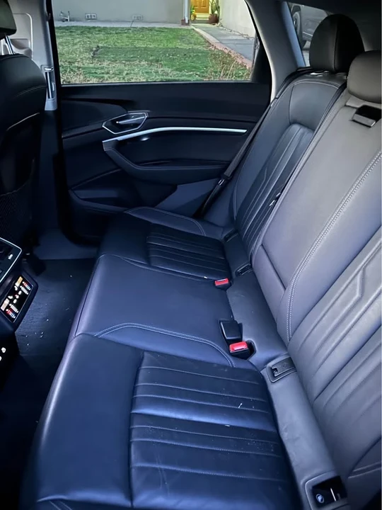 2022 Audi e-tron - Image 8 of 8