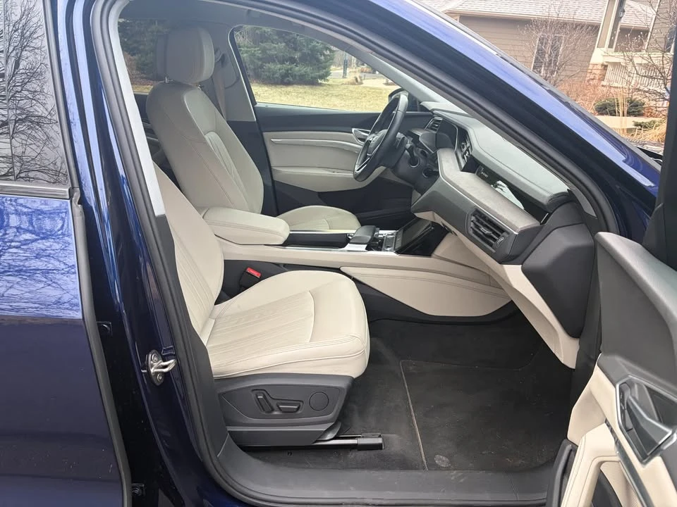 2022 Audi Q4 e-tron - Image 9 of 13