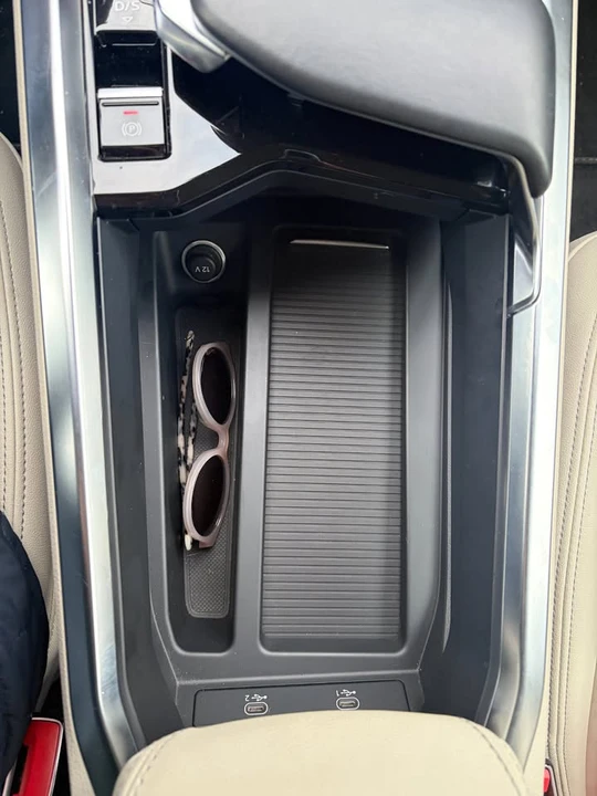 2022 Audi Q4 e-tron - Image 12 of 13