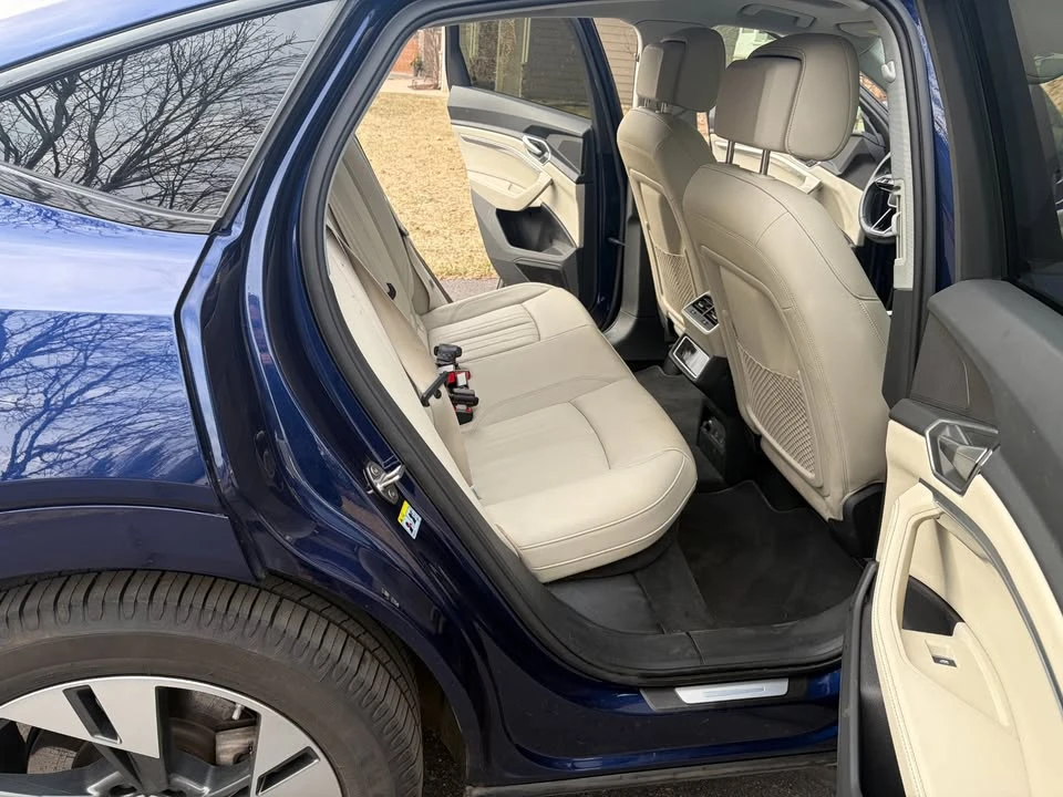 2022 Audi Q4 e-tron - Image 8 of 13