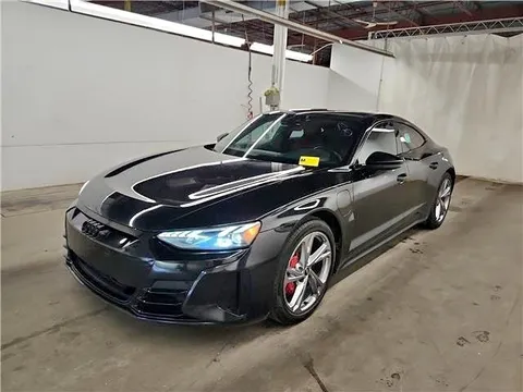 2022 Audi e-tron GT Base