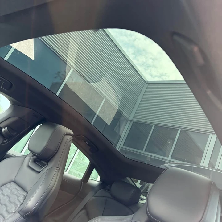 2022 Audi e-tron GT - Image 11 of 15