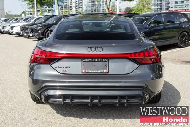 2022 Audi e-tron GT - Image 4 of 19