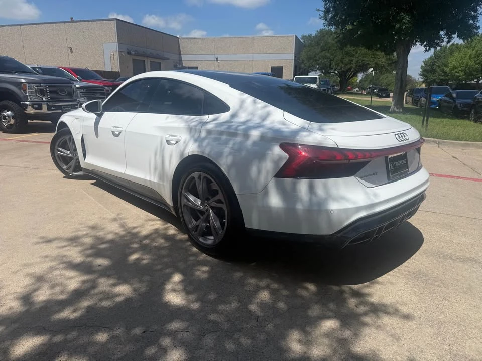 2022 Audi e-tron GT - Image 2 of 14