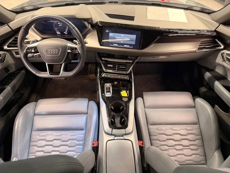 2022 Audi e-tron GT - Image 13 of 18