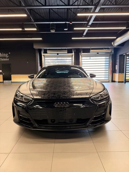 2022 Audi e-tron GT - Image 3 of 18