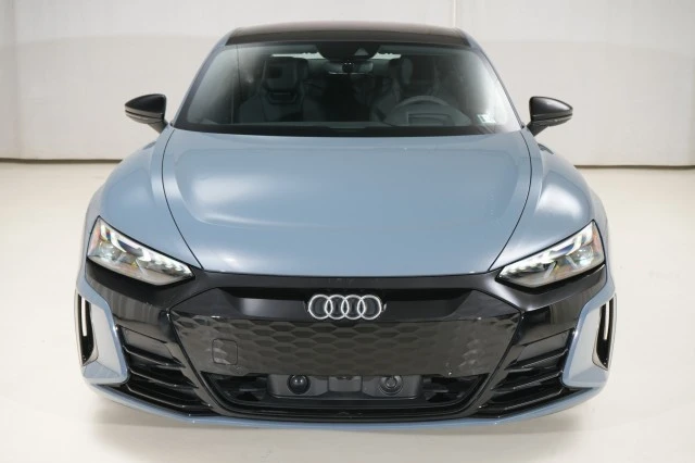 2022 Audi e-tron GT - Image 9 of 21