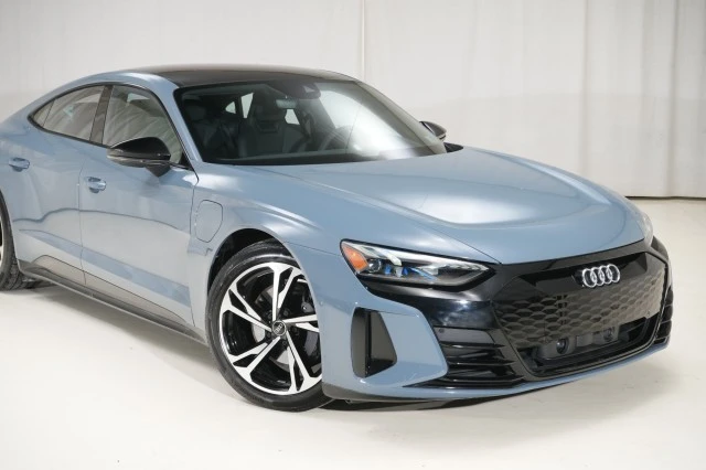 2022 Audi e-tron GT - Image 16 of 21