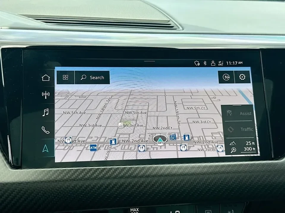 2022 Audi e-tron GT - Image 11 of 12