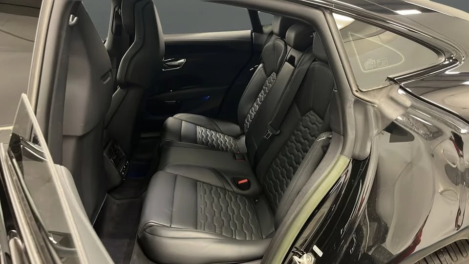 2022 Audi e-tron GT - Image 20 of 20