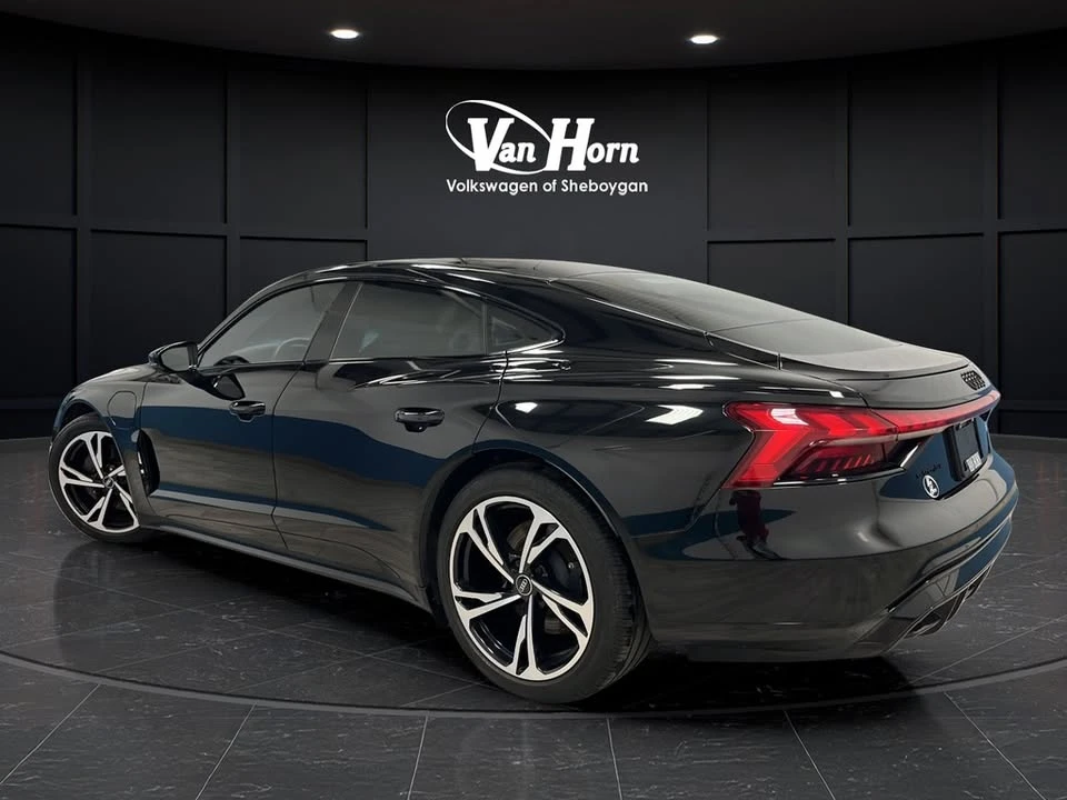 2022 Audi e-tron GT - Image 5 of 20