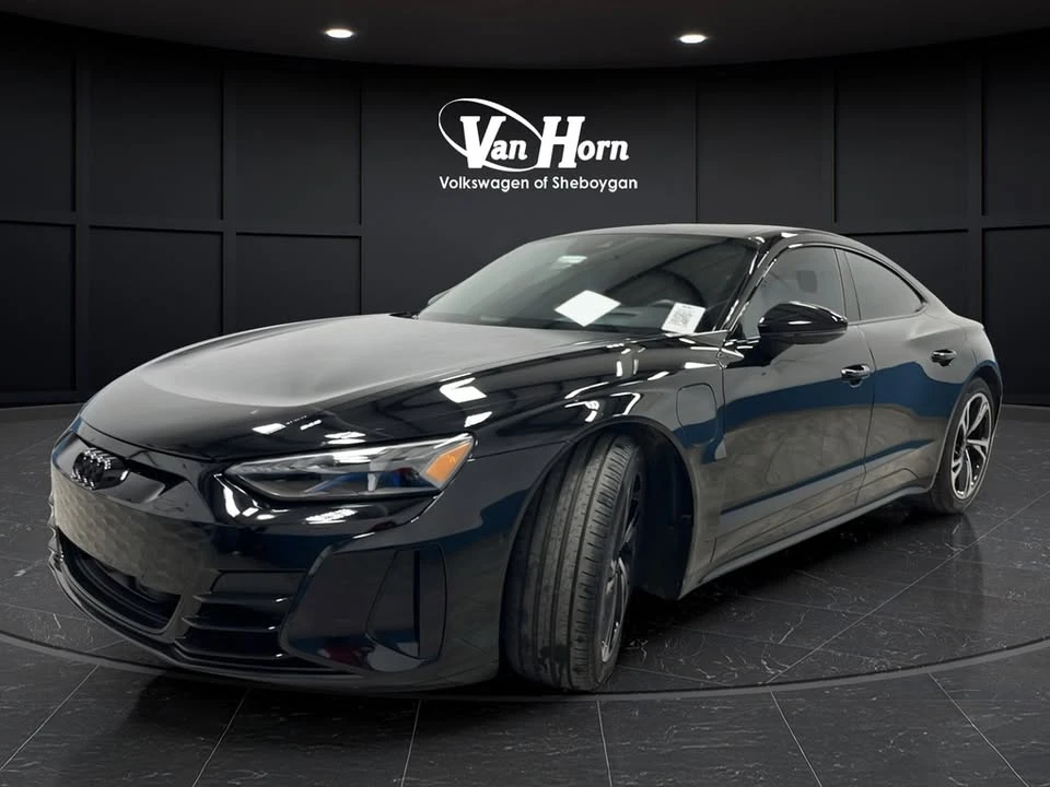 2022 Audi e-tron GT - Image 3 of 20