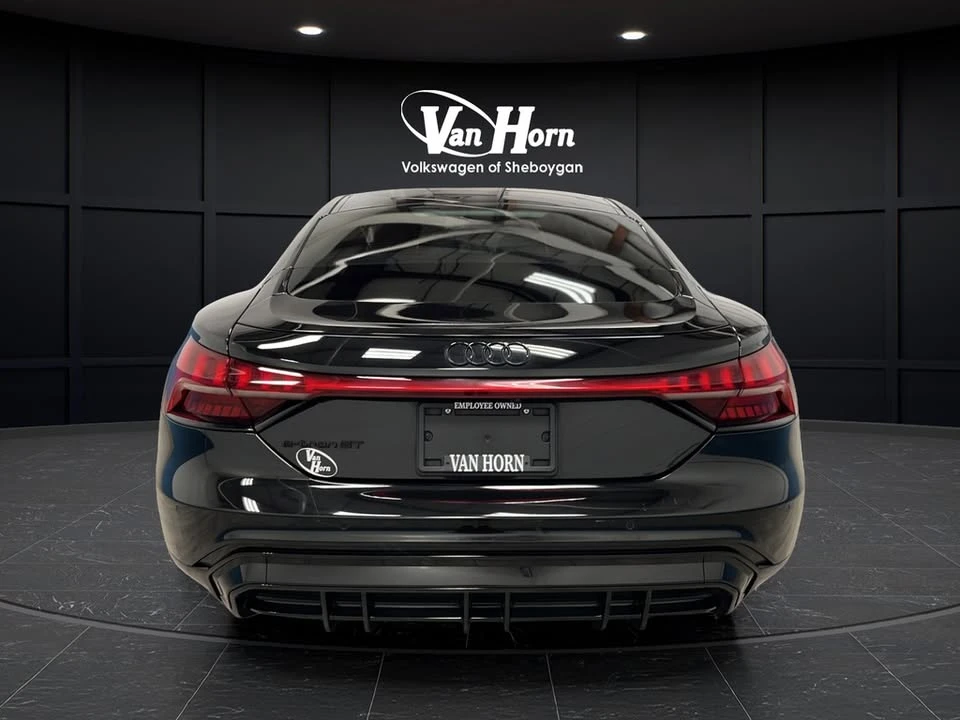 2022 Audi e-tron GT - Image 6 of 20
